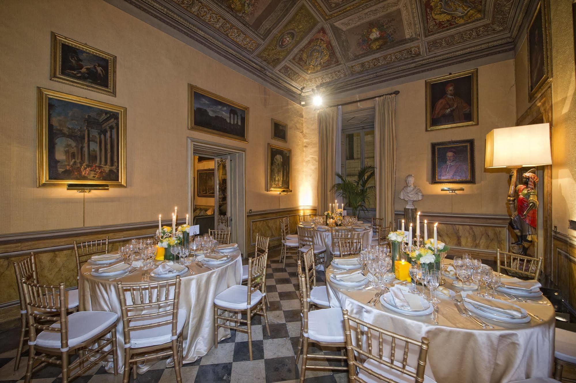 Residenza Ruspoli Bonaparte Rome Luaran gambar